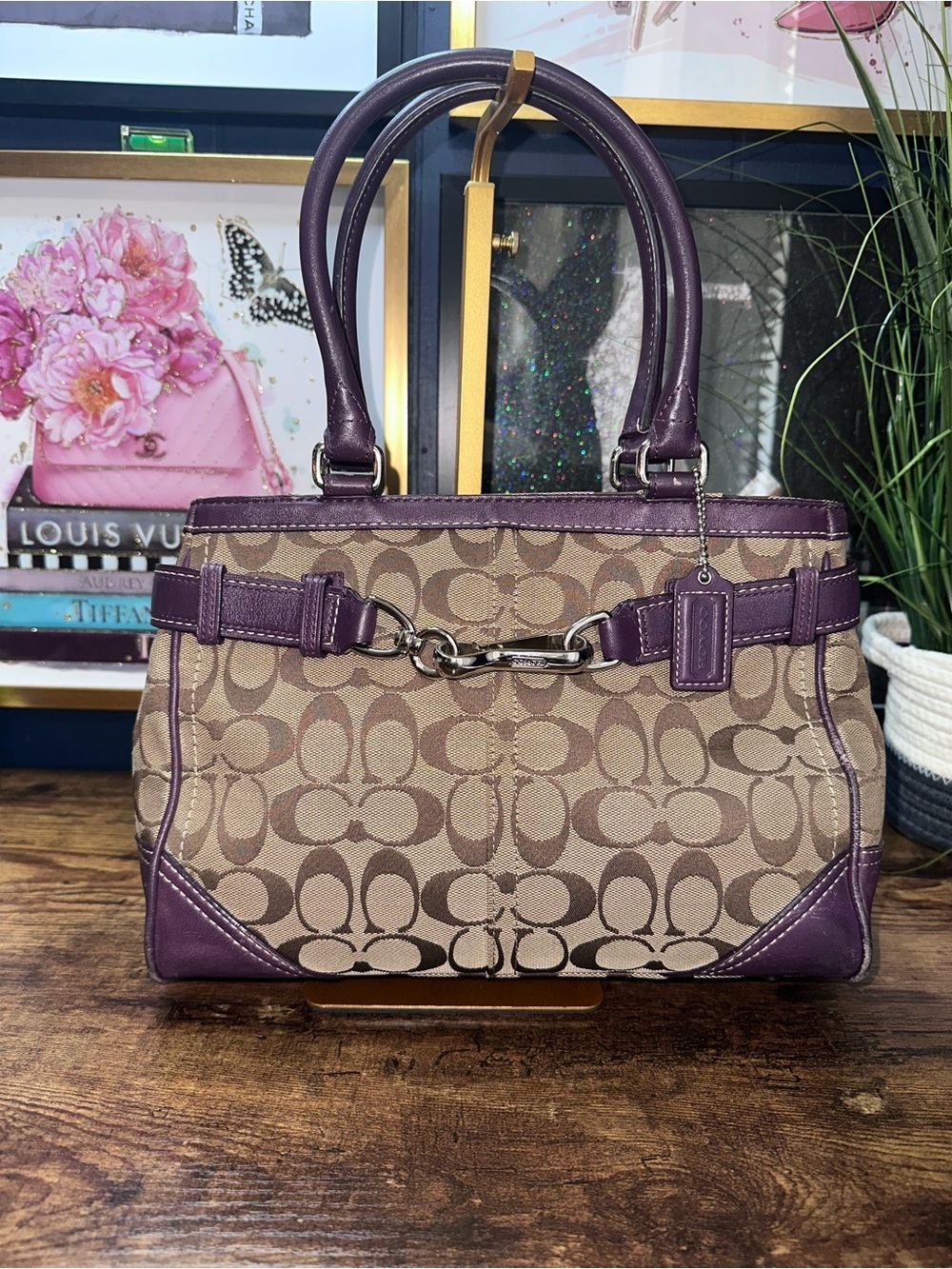 2009 Coach Signature Hamptons tote